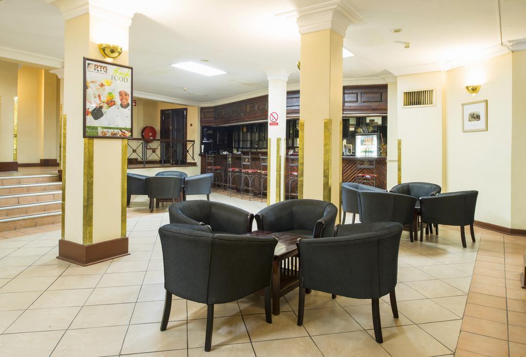 New Ambassador Hotel Harare Esterno foto